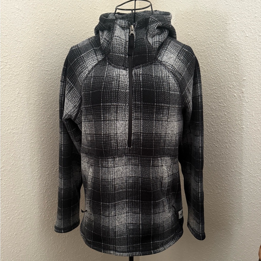 The North Face Gray and Black Fleece Pullover